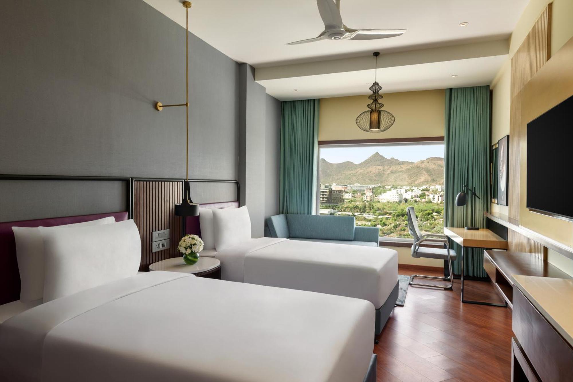 Ramada Encore By Wyndham Udaipur Roopnagar Εξωτερικό φωτογραφία