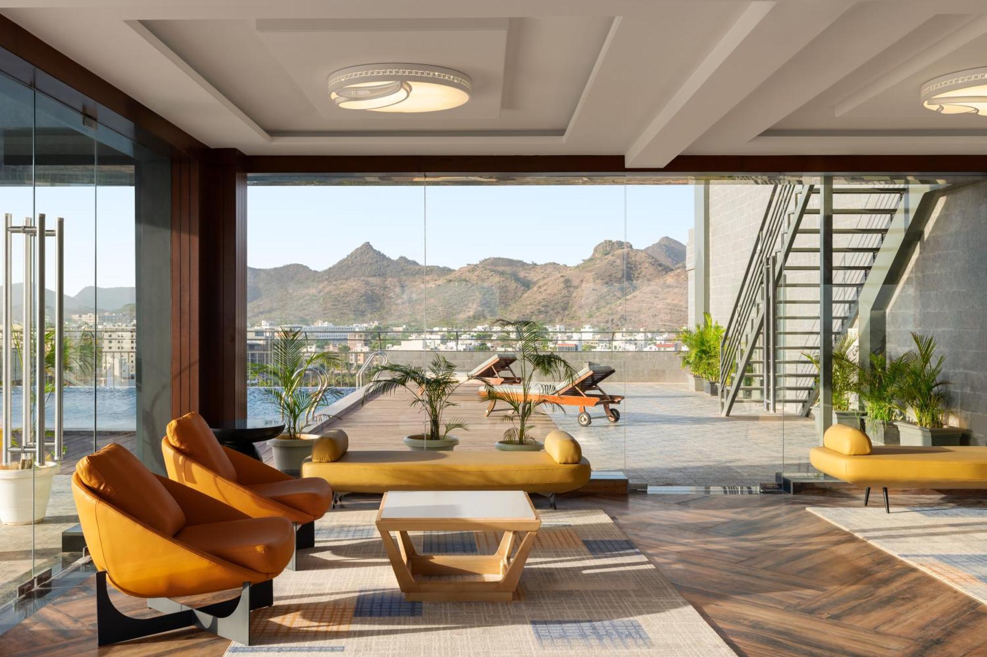Ramada Encore By Wyndham Udaipur Roopnagar Εξωτερικό φωτογραφία